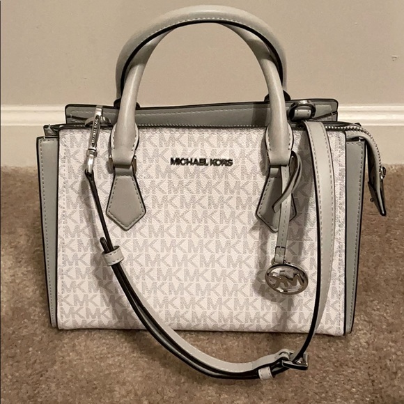 Michael Kors Handbags - Hope Satchel